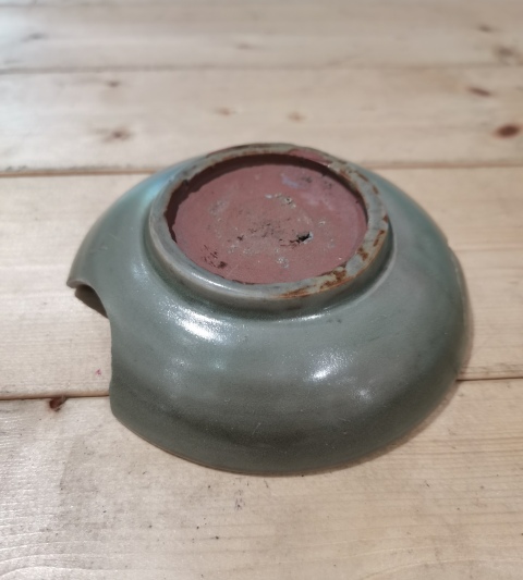 古玩陶瓷龍泉青瓷刻花盤拍賣,當前價格0元