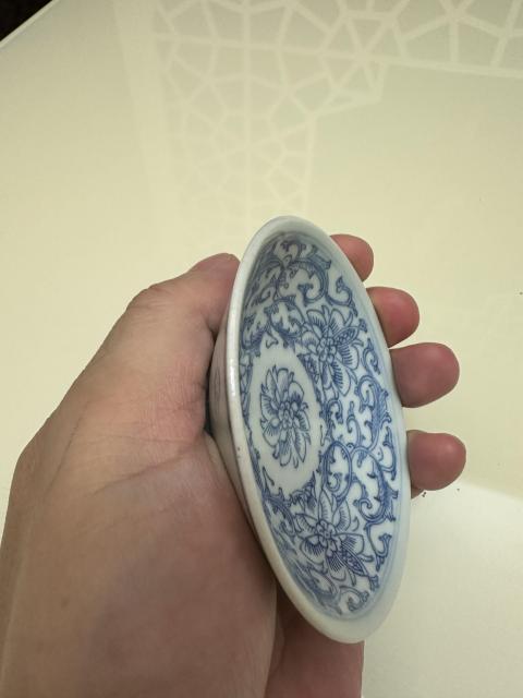 古玩陶瓷青花淡描花卉小蝶拍賣,當前價格580元