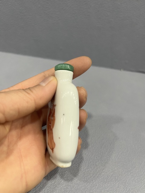 古玩陶瓷礬紅彩鐘馗圖鼻煙壺拍賣,當前價格6500元