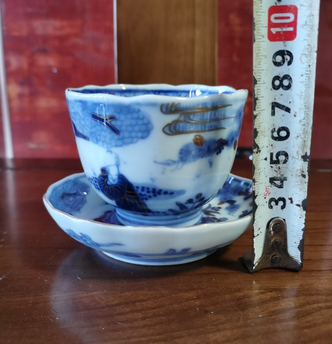 古玩陶瓷十九世紀青花描金山水人物杯碟拍賣,當前價格470元