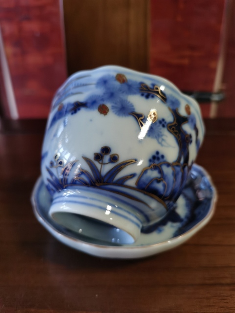 古玩陶瓷十九世紀青花描金山水人物杯碟拍賣,當前價格470元