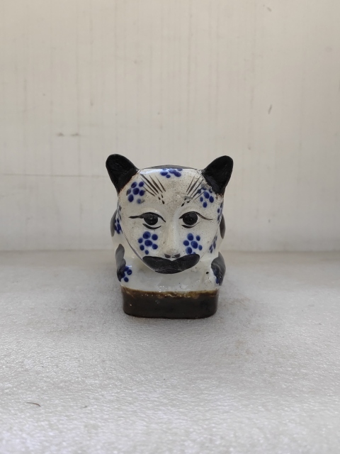 古玩陶瓷磁州窯青花褐釉貓枕拍賣，當前價格680元