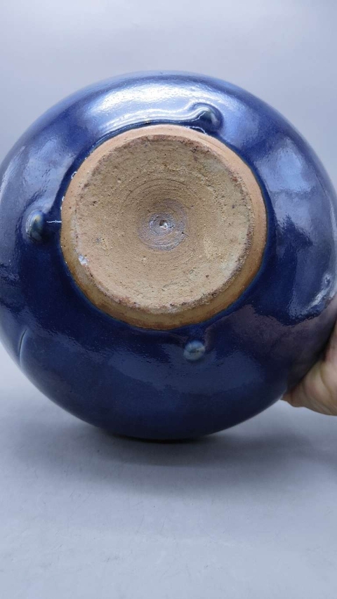 古玩陶瓷霽藍釉三足爐拍賣,當前價格2999元