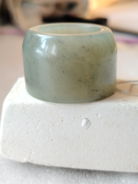 古玩玉器和田玉雕“素紋扳指”拍賣,當前價格188元