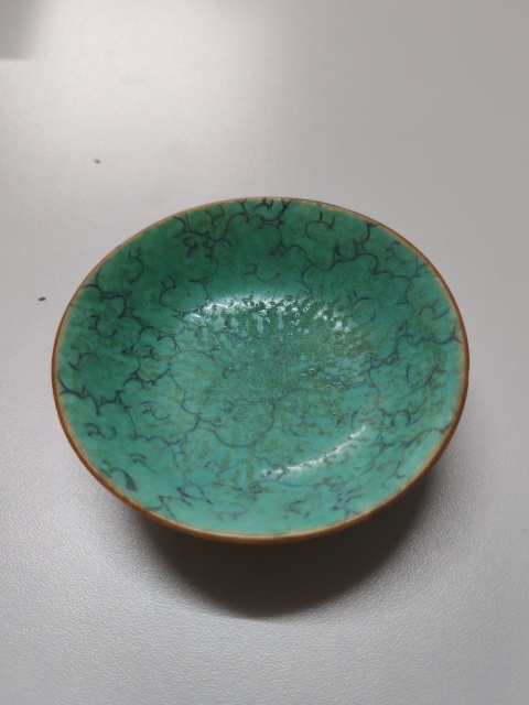 古玩陶瓷乾隆松石綠釉什錦碟拍賣,當前價格500元
