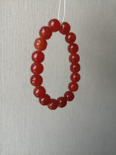 古玩玉器紅瑪瑙珠串拍賣,當(dāng)前價(jià)格260元