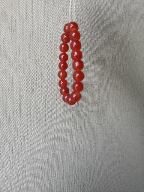 古玩玉器紅瑪瑙珠串拍賣,當(dāng)前價(jià)格260元