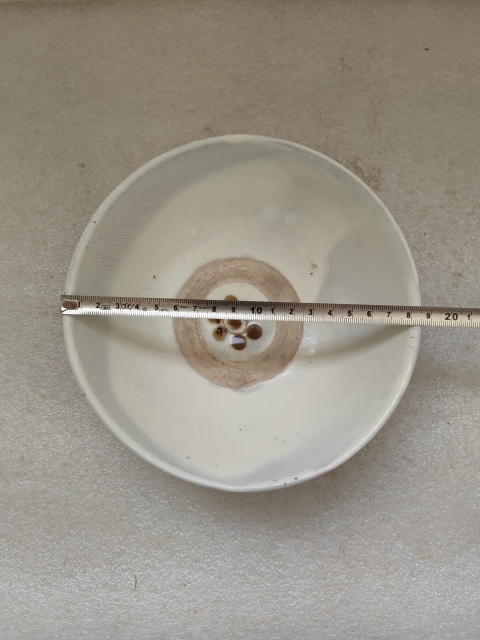 古玩陶瓷磁州窯白地黑花梅花碗拍賣,當前價格450元