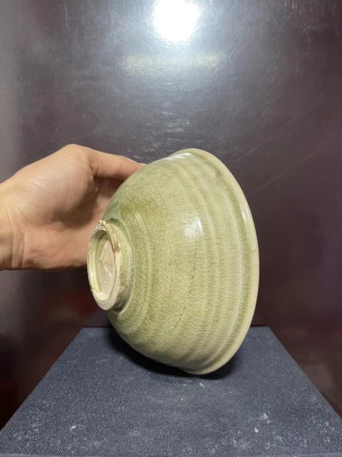 古玩陶瓷元龍泉青瓷花卉紋撇口碗拍賣,當前價格5500元