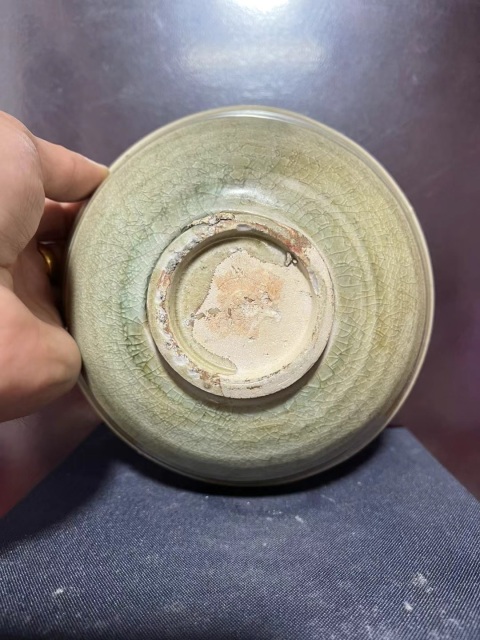 古玩陶瓷元龍泉青瓷花卉紋撇口碗拍賣,當前價格5500元
