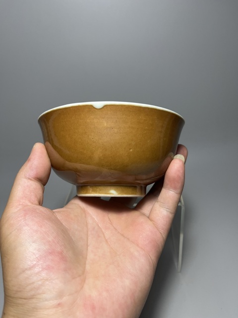 古玩陶瓷外紫金釉內青花金玉滿堂茶碗拍賣,當前價格600元