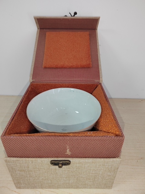 古玩陶瓷竹林人物紋彩瓷小碗拍賣(mài),當(dāng)前價(jià)格500元