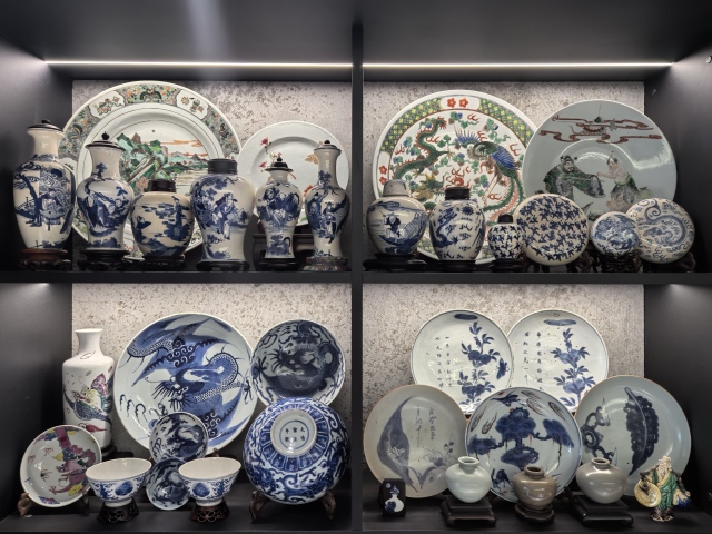古玩陶瓷煨瓷青花(楓橋夜泊）蓋罐拍賣，當前價格23888元