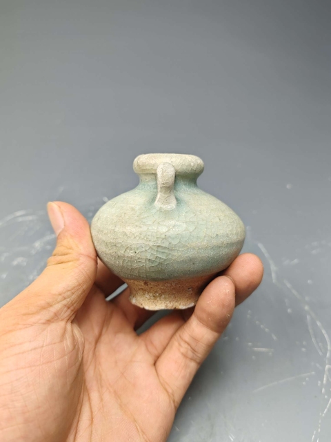 古玩陶瓷龍泉青瓷雙系水盂拍賣(mài)，當(dāng)前價(jià)格1200元
