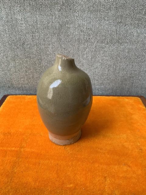 古玩陶瓷唐代?長(zhǎng)沙窯青釉凈瓶標(biāo)本拍賣,當(dāng)前價(jià)格2600元