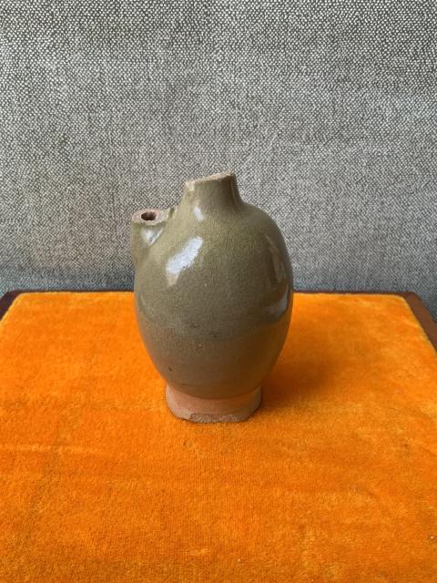古玩陶瓷唐代?長(zhǎng)沙窯青釉凈瓶標(biāo)本拍賣,當(dāng)前價(jià)格2600元