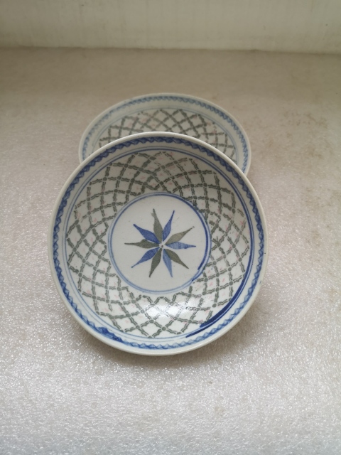 古玩陶瓷花卉紋盤拍賣,當前價格260元