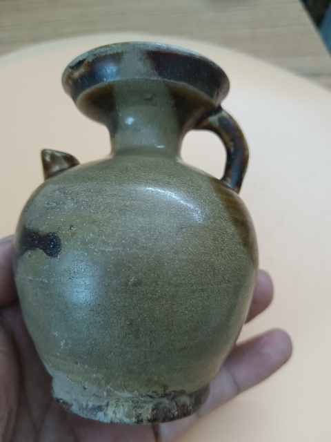 古玩陶瓷唐.長沙窯執(zhí)壺?域鑒保真鑒定拍賣,當(dāng)前價(jià)格18000元