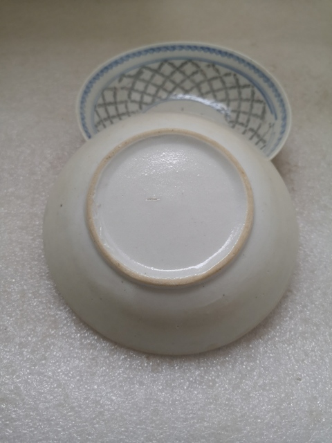 古玩陶瓷花卉紋盤拍賣,當前價格260元
