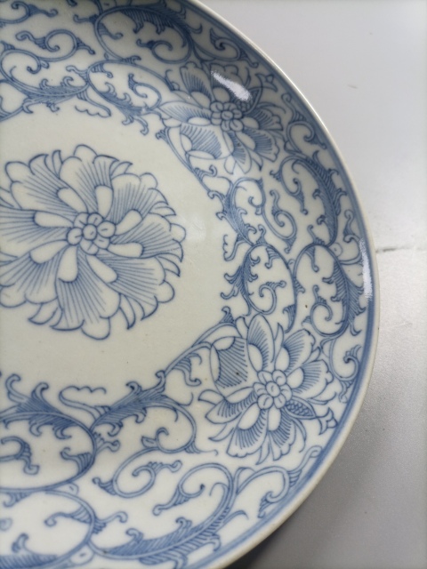 古玩陶瓷大清嘉慶年制款青花淡描花卉紋盤拍賣,當前價格1500元