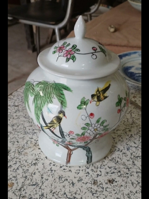 古玩陶瓷粉彩花鳥紋蓋罐拍賣,當前價格856元