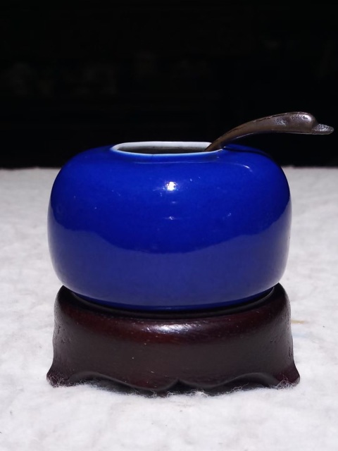 古玩陶瓷霽藍釉水盂拍賣,當前價格4500元