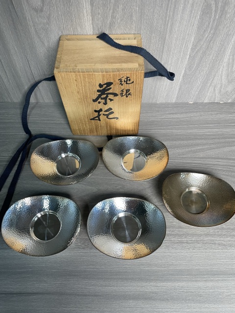 古玩雜項清末民初 純銀老茶托五套（帶原盒）拍賣，當前價格2900元