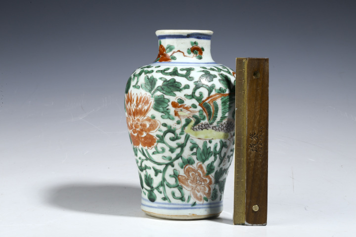 古玩陶瓷清康熙·五彩鳳穿牡丹紋瓶拍賣，當前價格15800元