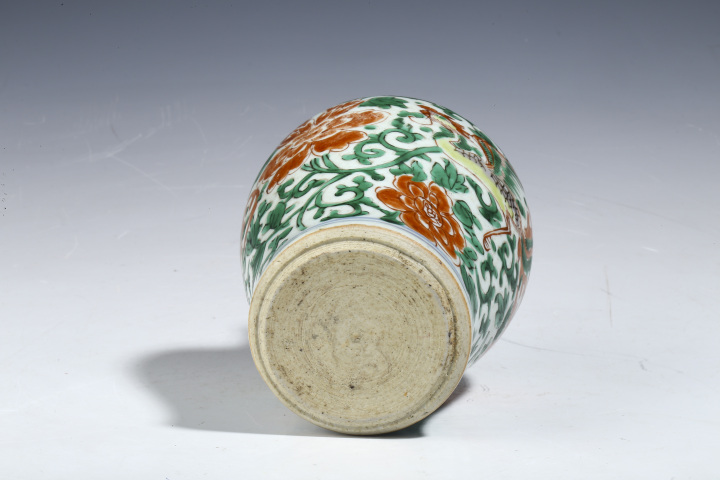 古玩陶瓷清康熙·五彩鳳穿牡丹紋瓶拍賣，當前價格15800元