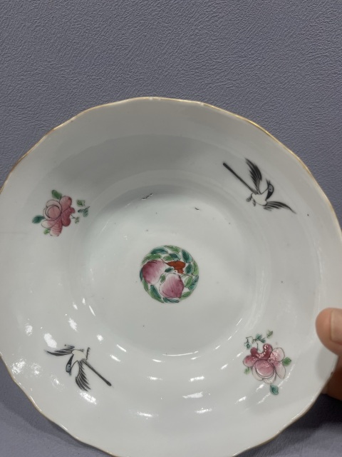 古玩陶瓷粉彩金玉滿堂紋折腰花口碗拍賣,當前價格3200元