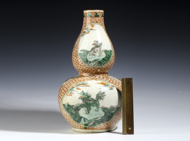 古玩陶瓷哥釉五彩開窗海水瑞獸紋葫蘆瓶 真品鑒賞圖