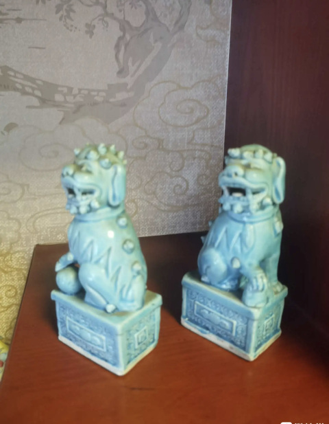 古玩陶瓷孔雀藍釉瓷塑獅子一對拍賣,當前價格666元