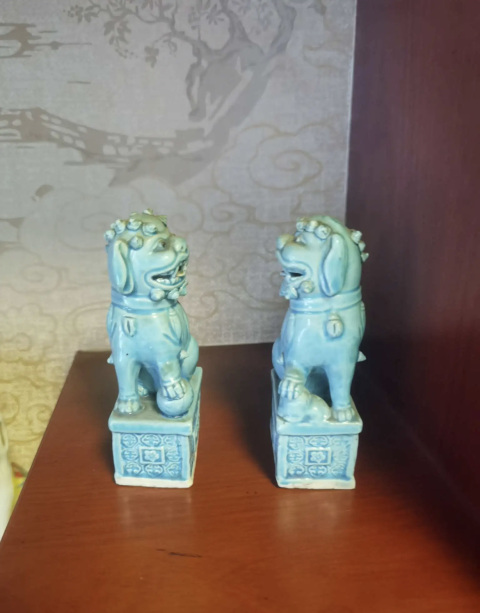 古玩陶瓷孔雀藍釉瓷塑獅子一對拍賣,當前價格666元