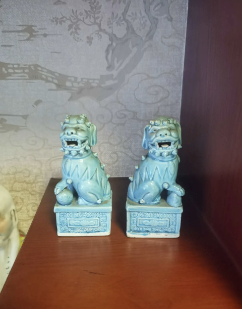 古玩陶瓷孔雀藍釉瓷塑獅子一對拍賣,當前價格666元