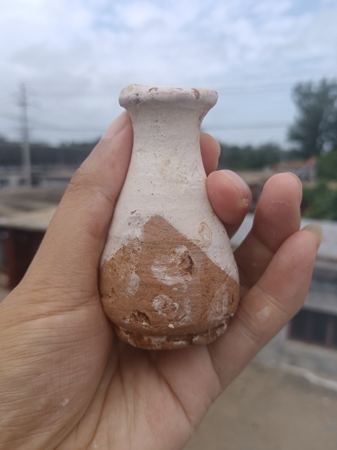 古玩陶瓷元代～白釉玉壺春瓶拍賣，當前價格76元