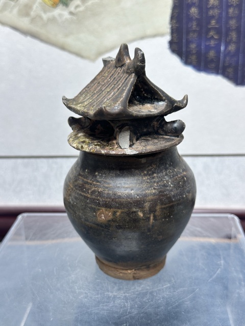 古玩陶瓷宋代精品褐釉蒼谷 博物館級別拍賣，當前價格239元