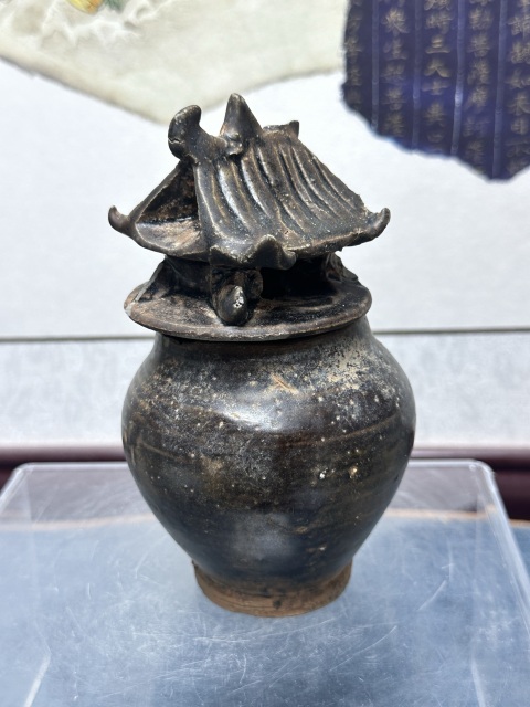 古玩陶瓷宋代精品褐釉蒼谷 博物館級別拍賣，當前價格239元