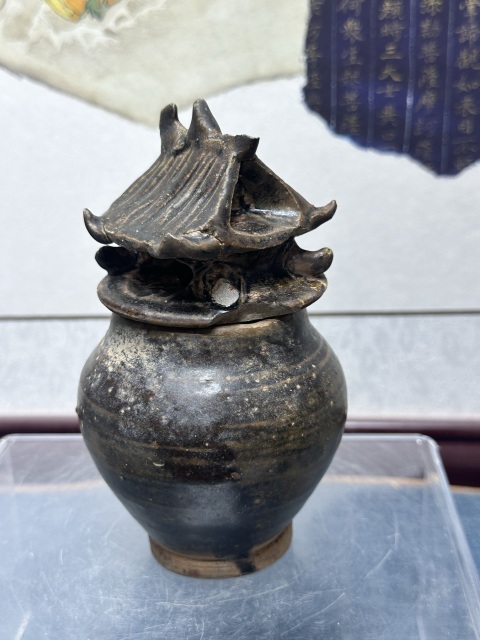 古玩陶瓷宋代精品褐釉蒼谷 博物館級別拍賣，當前價格239元