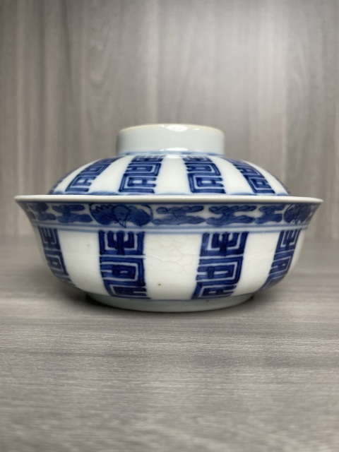 古玩陶瓷清道光 青花福壽紋蓋碗(二級官)拍賣,當前價格2900元