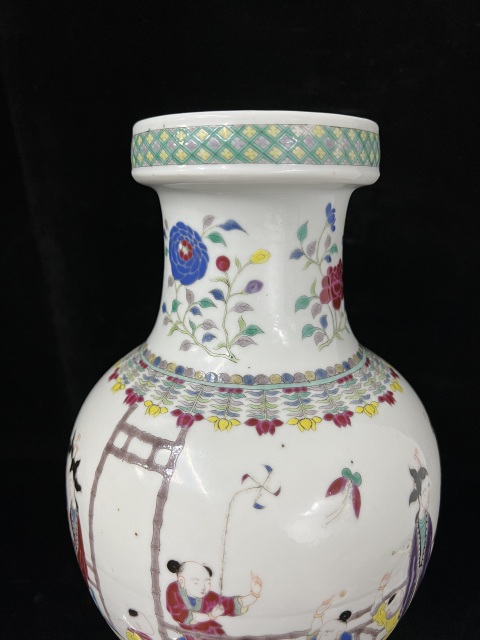 古玩陶瓷清光緒粉彩人物故事瓶拍賣，當前價格12000元