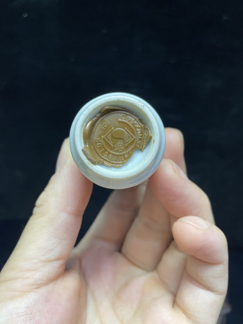 古玩陶瓷清中期青花釉里紅人物鼻煙壺拍賣(mài)，當(dāng)前價(jià)格9999元