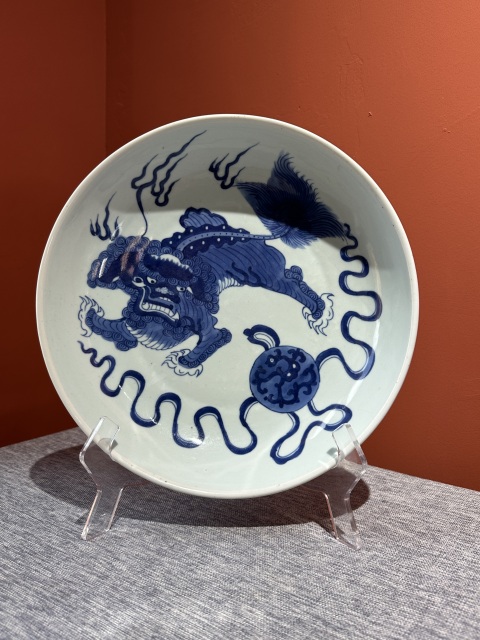 古玩陶瓷青花獅子繡球紋盤拍賣，當前價格26000元
