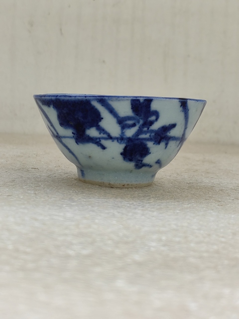 古玩陶瓷清中期青花花卉紋杯拍賣,當前價格398元