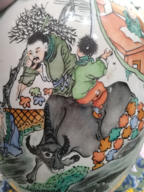 古玩陶瓷油粉彩人物故事紋冬瓜罐拍賣,當前價格1300元