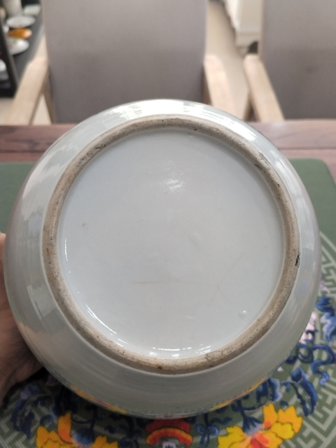 古玩陶瓷油粉彩人物故事紋冬瓜罐拍賣,當前價格1300元