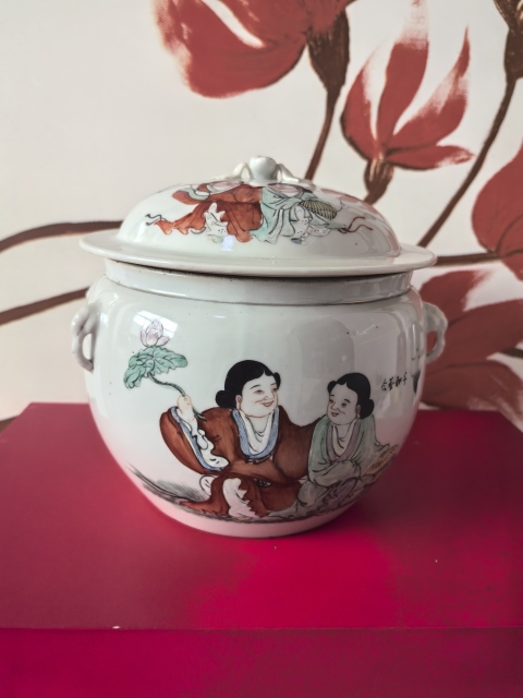 古玩陶瓷和合二仙四系粥罐拍賣,當前價格2880元