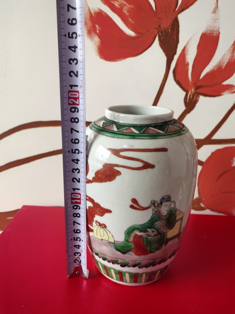 古玩陶瓷人物紋五彩蓋罐拍賣,當前價格4800元