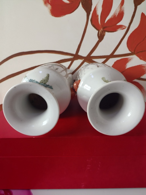 古玩陶瓷人物紋粉彩瓶拍賣,當前價格4500元