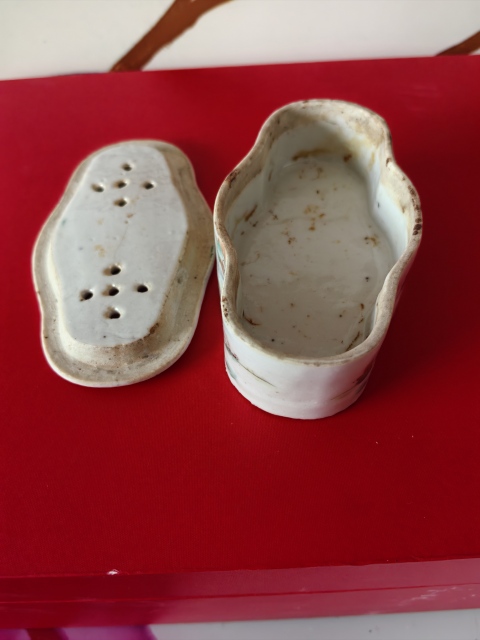 古玩陶瓷人物紋刨花缸拍賣,當前價格1600元
