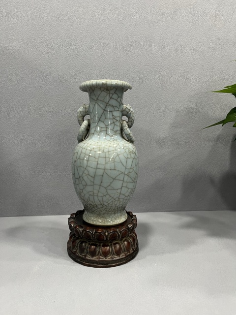 古玩陶瓷藍哥釉雙耳銜環撇口瓶拍賣,當前價格4500元